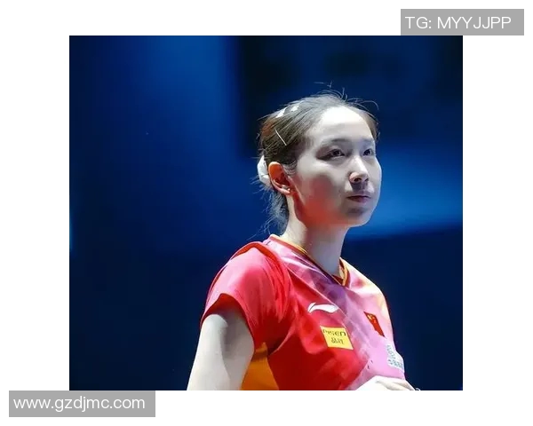 韩国足球明星展现美丽风采与卓越技艺引领全球球迷热潮